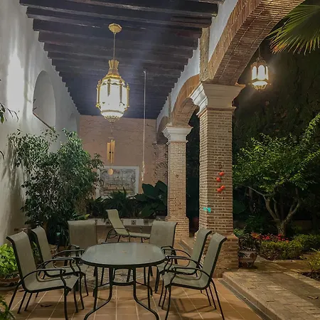 Garden Country house