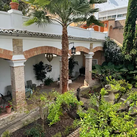 Garden Country house